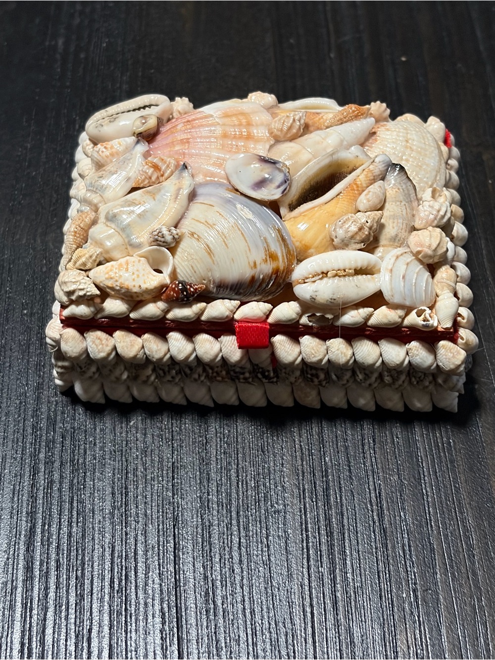 Vintage Sea Shell Box - Picture 3 of 7